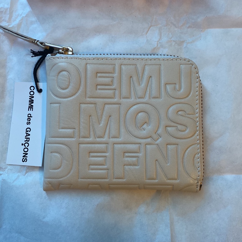 Comme des Garcons Leather Patterned Compact Wallet White